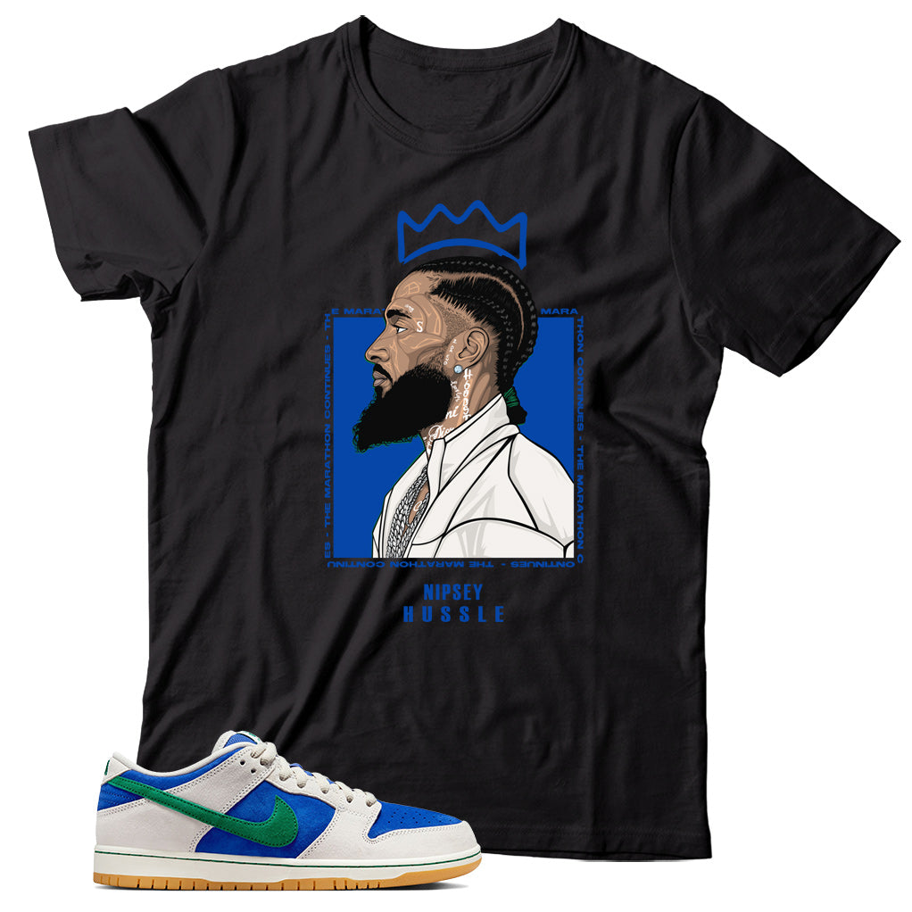 Dunk Low Hyper Royal Malachite shirt