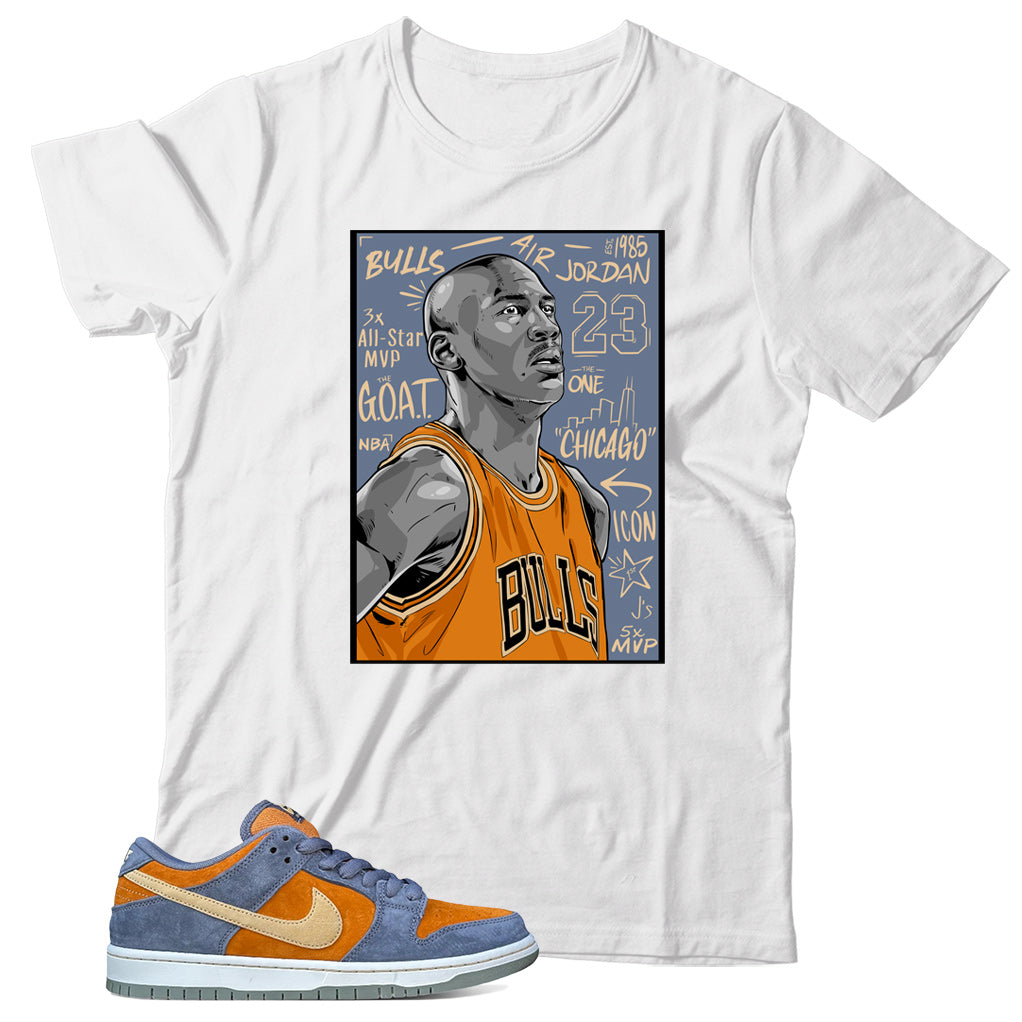 Dunk Low Light Carbon Monarch shirt