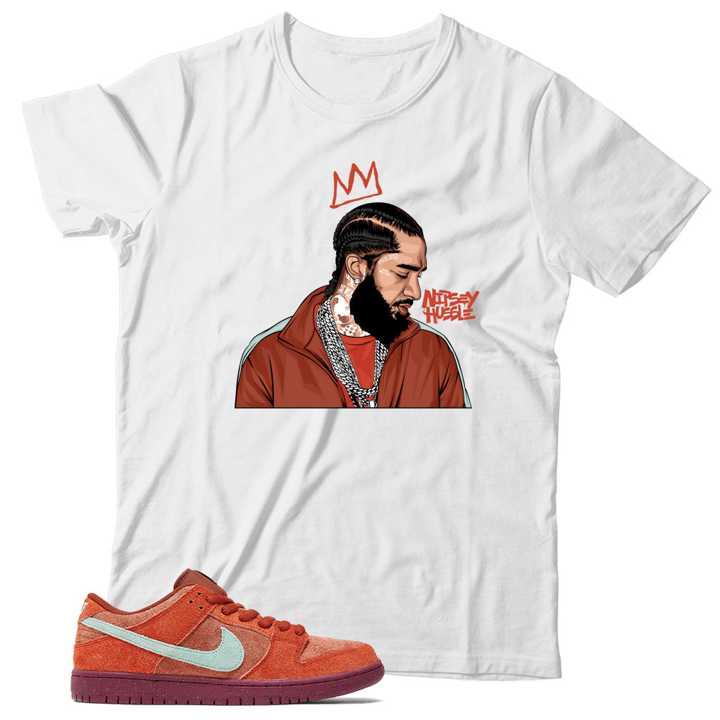 Dunk Low Mystic Red Rosewood shirt