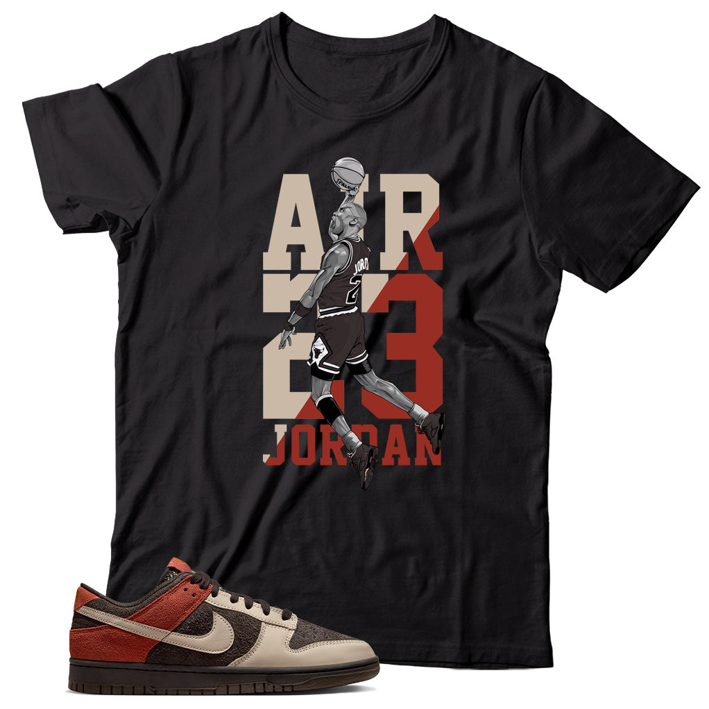 Dunk Low Red Panda shirt