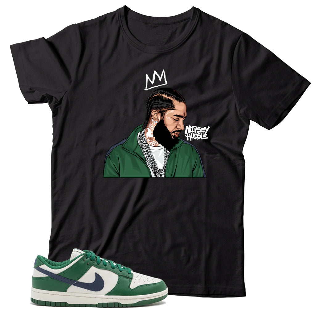 Dunk Low Gorge Green Midnight Navy shirt