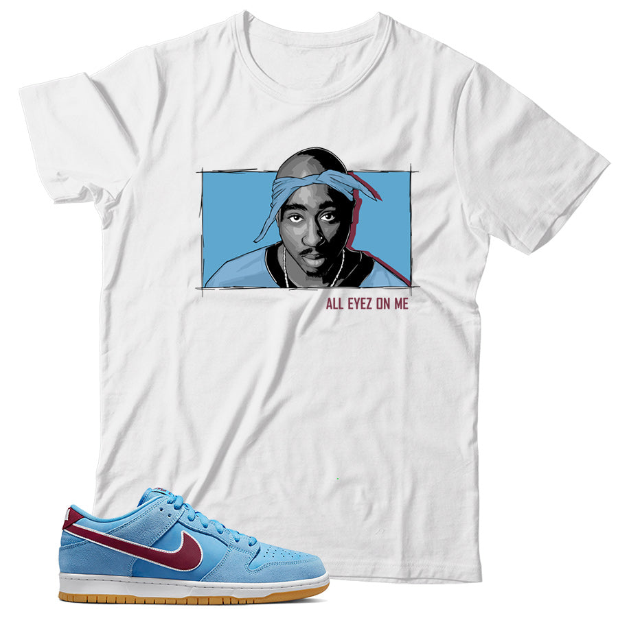 Dunk Low Phillies shirt