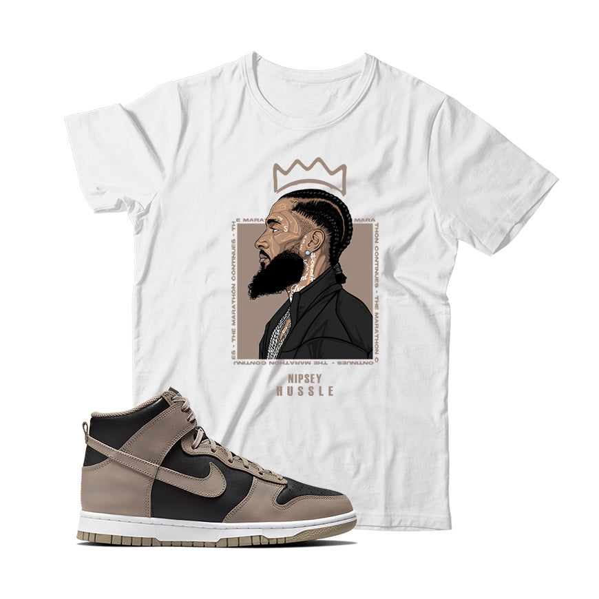 Nipsey(2) T-Shirt Match Nike Dunk High Moon Fossil (White)